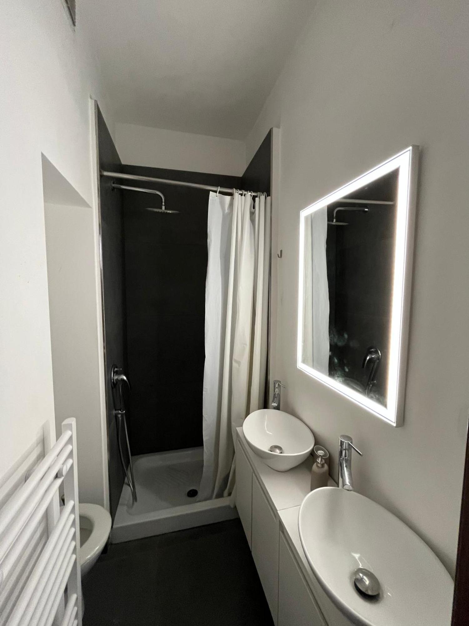 Porta Susa Rooms - Camere Porta Susa ตูริน ภายนอก รูปภาพ